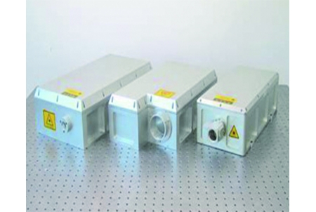 Side-pumped DPSS Laser